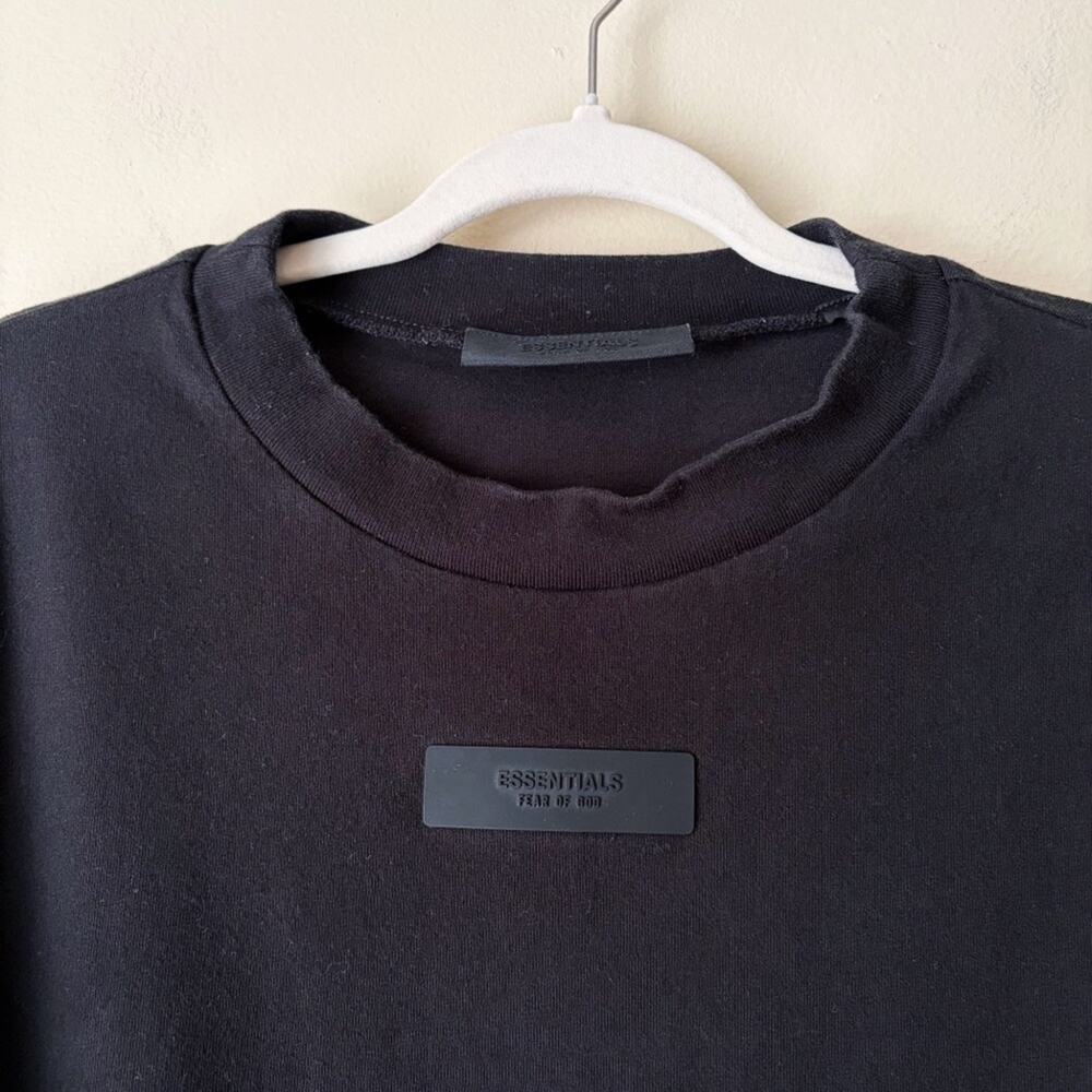 Fear of God Essentials | Crewneck Short Sleeve T-Shirt Rubber Logo Black Large - Picture 3 of 7